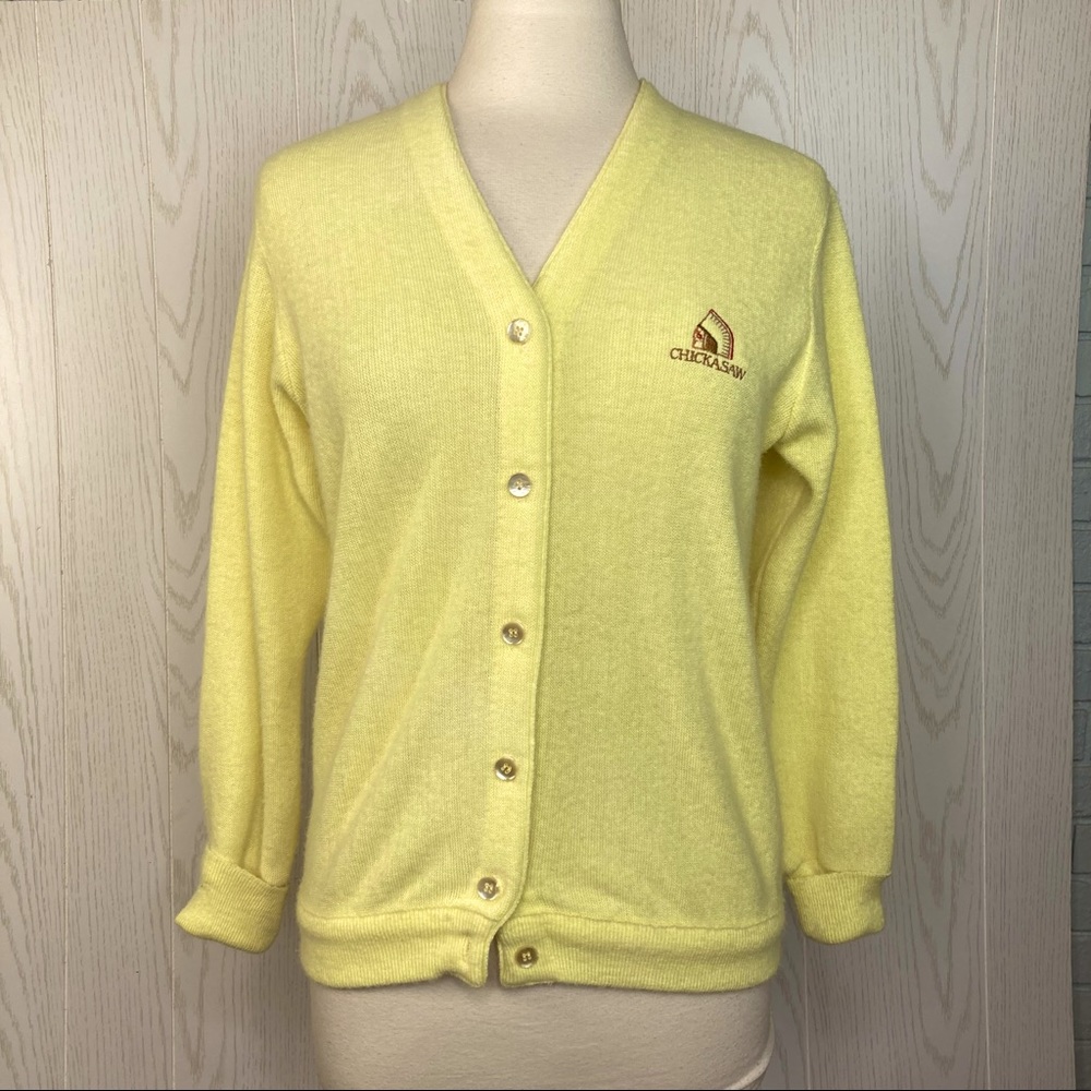 Vintage 1970s Chickasaw Lady Pickering by Kimberton Golf Cardigan